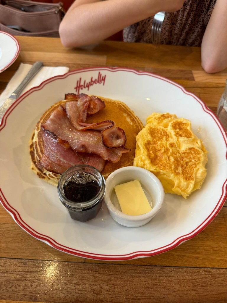 breakfast at holy belly